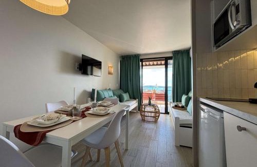 La Croix des Gardes Apartamento | Studio cabine calme avec vue mer, piscine et parking, Cannes - FR-1-609-97