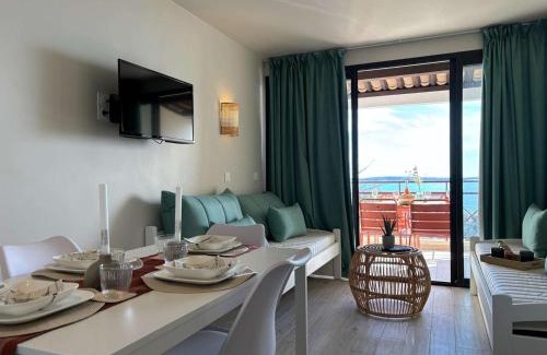 La Croix des Gardes Apartamento | Studio cabine calme avec vue mer, piscine et parking, Cannes - FR-1-609-97