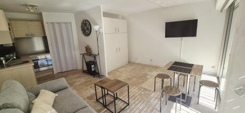 Le Couchant Apartamento | Studio cabine moderne design avec vu sur jardin , piscine