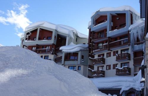 Val Claret Apartamento | Studio cabine rénové, pied des pistes, balcon ensoleillé - FR-1-502-577