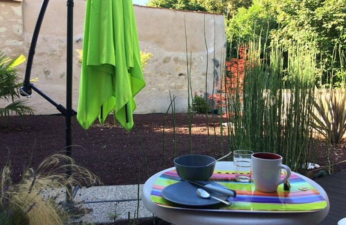 La Roche-Posay Apartamento | Estudio céntrico con jardín privado en La Roche-Posay