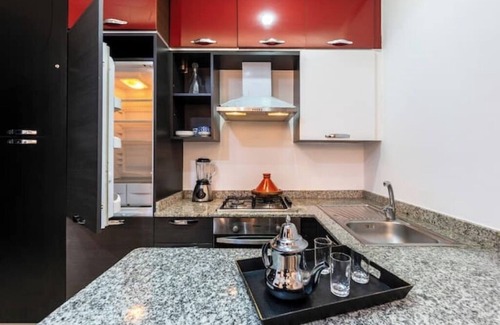 Cite Al Mohammadi Apartamento | Studio Chic en Ville: Swimming pool, Wi-Fi, Parking.