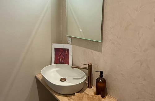 Corse-du-Sud Apartamento | STUDIO CIDADELLE SEA VIEW ideally located close to beaches, restaurants,