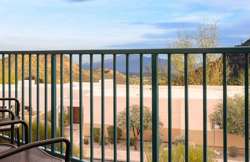 Starr Pass Condominio | Studio Condo Swim & Golf Sonoran Foothills!