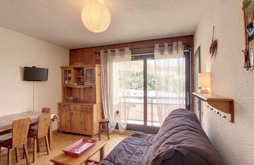 La Toussuire Apartamento | Studio cosy à 30m des pistes, cœur de station, bien équipé pour 4 personnes - FR-1-416-185