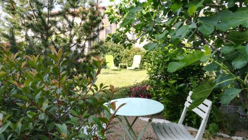 Yssac-la-Tourette Apartamento | Studio cosy Yssac-la-Tourette
