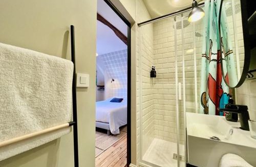 Gennes-Val-de-Loire Apartamento | Studio Dépendance du Château - Kitchenette