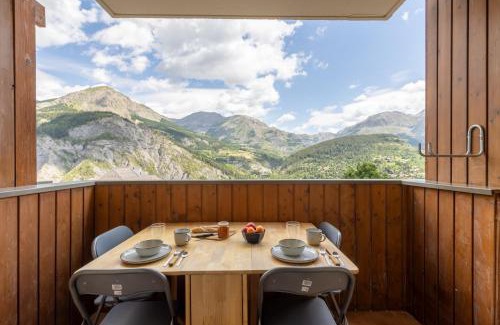 Allos le Seignus Apartamento | Studio de charme avec vue sur le Val d'Allos, parking et Wifi gratuit