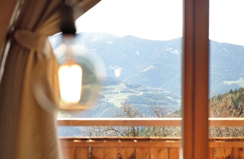 Velturno Apartamento | Estudio 'Dietrichhof Pavilion Fire' con vistas a la montaña, terraza compartida y Wi-Fi