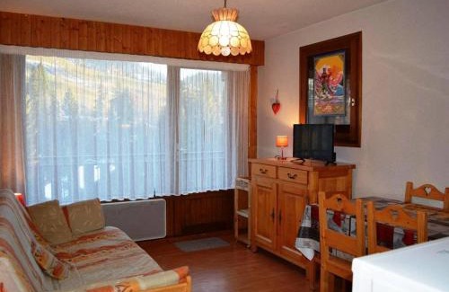Le Chinaillon Apartamento | Studio ensoleillé 4 pers. avec balcon et parking, 200m des pistes, au cœur du Chinaillon - FR-1-241-107
