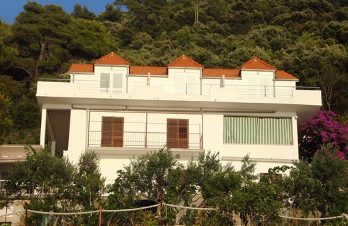 Ubli Apartamento | Apartamento-estudio en la playa Ubli, Lastovo (AS-8354-b)