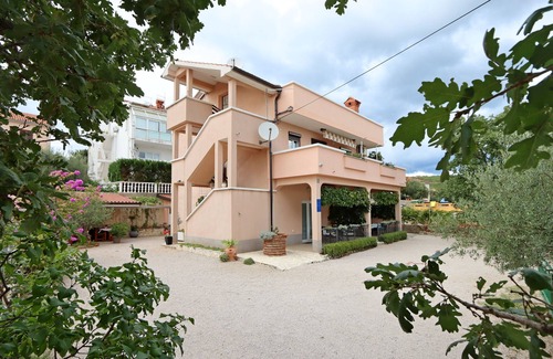 Kornic Apartamento | Apartamento-estudio con terraza y vista al mar Kornic, Krk (AS-415-a)