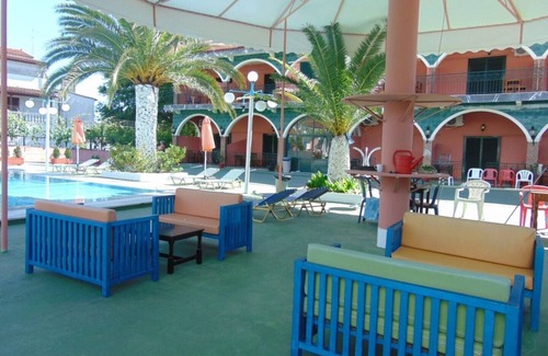 Agios Ioannis Apartamento | Studio 4-5per Con piscina compartida a poca distancia de las playas