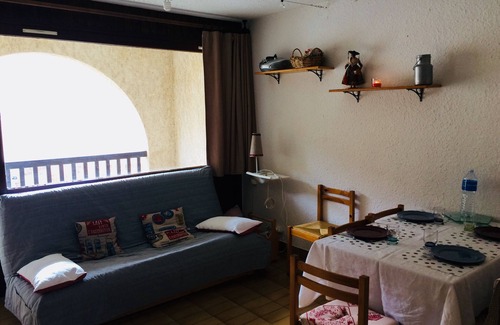 Saint-Leger-les-Melezes Apartamento | Studio at the foot of the slopes