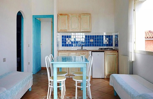 Monte Petrosu Apartamento | Estudio en residencia vacacional Lu Nibareddu