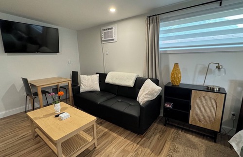 South Tacoma Apartamento | Studio in Tacoma-Private entrance.