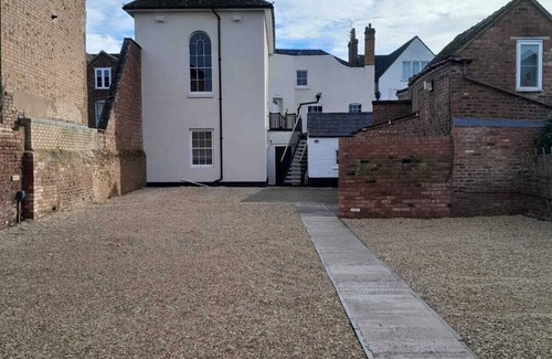 Upton upon Severn Apartamento | Studio loft apartment in the centre of Upton upon Severn with parking and WIFI