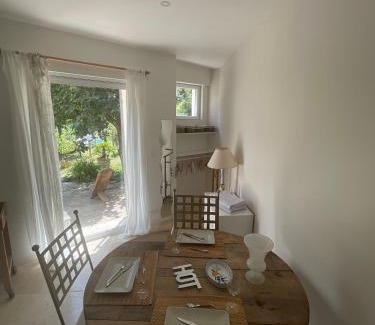 Villeneuve-les-Avignon Apartamento | Studio lumineux