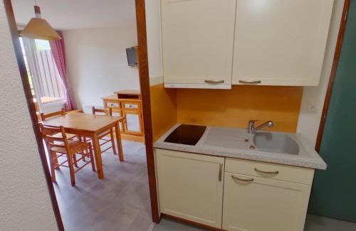 Les Rousses Apartamento | Studio lumineux avec loggia aux Rousses - FR-1-834-12