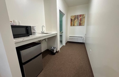 Lake George Hotel | Studio Motel