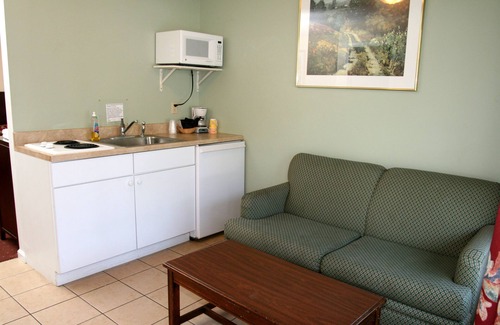 Lake George Hotel | Studio Motel