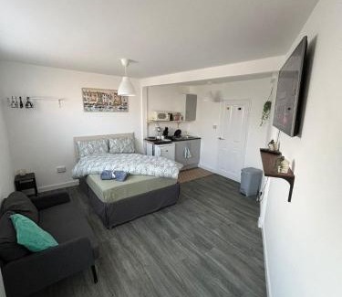 Stonnall Apartamento | Studio Near NEC, Airport, HS2
