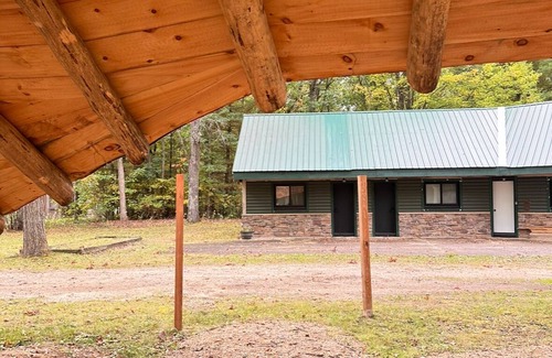 Wellston Apartamento | Studio Near Tippy Dam & Lake Michigan - Janix Escapes