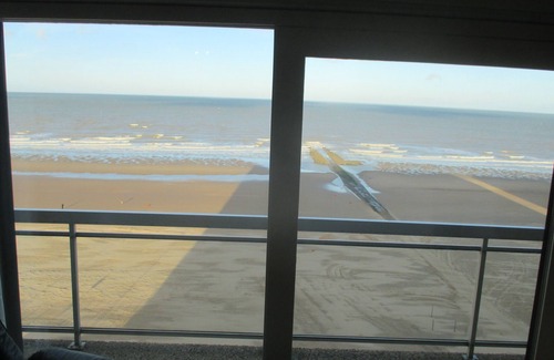 Westende Apartamento | Estudio en la playa con vista al mar.