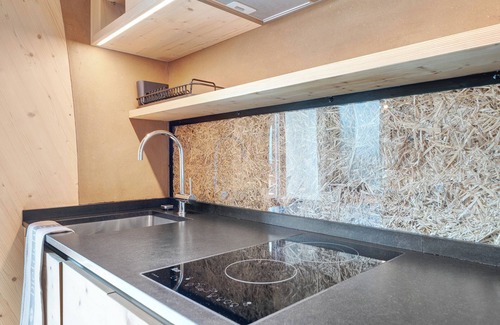 Velturno Apartamento | Estudio 'Pabellón Tierra' con vistas a la montaña, terraza compartida y Wi-Fi