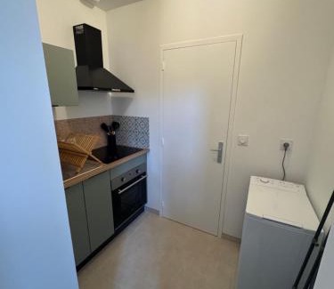 Mayenne Apartamento | Studio Pensée - Proche centre ville