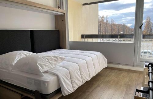 Montgenevre Apartamento | Studio rénové au pied des pistes, balcon ouest, 4 couchages à Montgenèvre - FR-1-330D-129