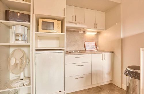 Barbotan-les-Thermes Apartamento | Studio rénové avec balcon sud à Barbotan - FR-1-841-16