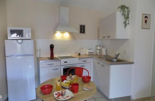 Neris-les-Bains Apartamento | Studio Revy 3 - Coeur de Ville