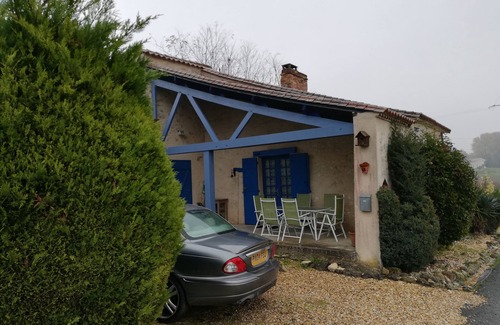 Saint-Meard-de-Gurcon Apartamento | Studio/Saint-Meard vineyards/DbedPetsOk/Wifi