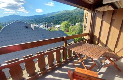 Samoens Apartamento | Studio Savoyard rénové au centre du village avec parking - FR-1-624-106