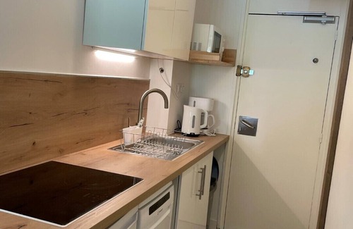 Aime Apartamento | Studio Skiuus, Moderne Directement sur les Pistes. Un Casier à Skis est Inclus