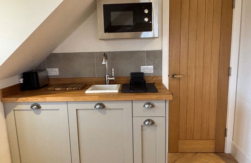 Tenterden Apartamento | Studio - Sleeps up to 4 & Free Parking