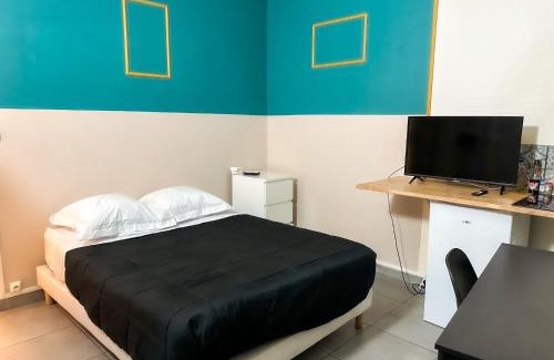 Meaux Apartamento | Studio SN3 - Centre-Ville Meaux - Proche Disneyland