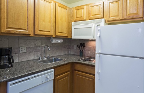 Tallahassee Apartamento | Studio Suite Near Florida State University | Free Breakfast + On-Site Business Center