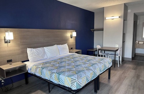 Twin Brook Hotel | Studio Suites Extended Stay