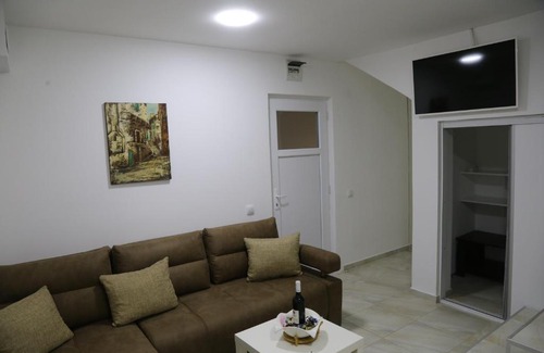 Central Serbia Apartamento | Studio T&M, sa parkingom