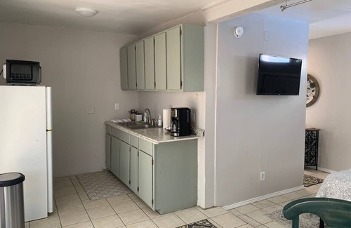 Mesilla Park Casa | Studio w/queen bed, pets ok, 3 min to Farmer's mkt
