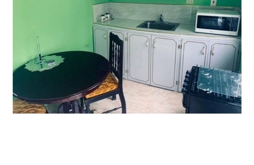 Jack's Hill Apartamento | STUDIO WITH AIR CONDITION AND WATER HEATER