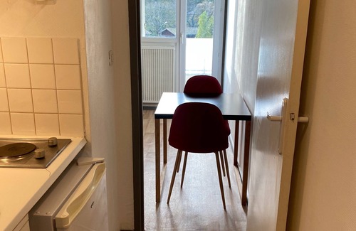 Gradignan Apartamento | Studio with balcony and parking in quiet residence