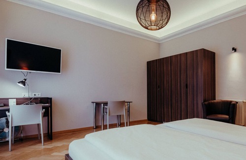 Weststadt Casa | Studio with balcony and your own fully equipped kitchenette