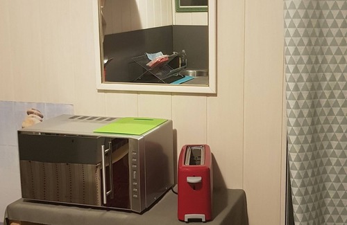 Montussan Casa | ALOJAMIENTO CON preciosa habitación, cocina, baño, terraza