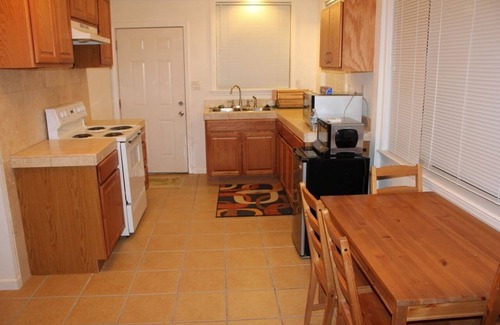 Borrego Springs Apartamento | Estudio con piscina, rodeado de desierto.