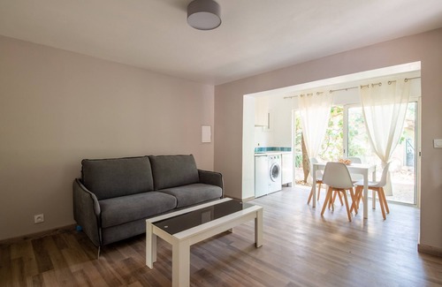 Valbonne Apartamento | Studio with swimming pool in quiet location near golf courses and nature park, Sophia technology park