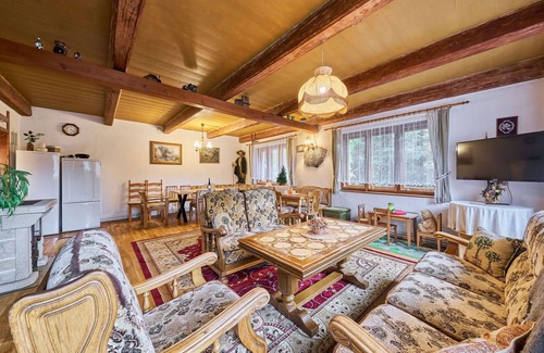Lanov Villa | Preciosa casa de vacaciones privada para 12 personas con piscina privada, WIFI, TV y terraza