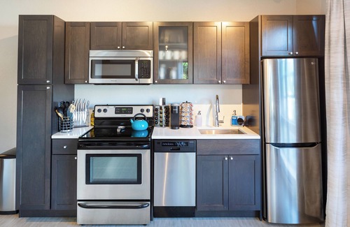 Powderhorn Apartamento | Stunning 1-Bedroom Apartment+Super Fast WiFi+In-Unit W/D+Roku TVs+Walk to Uptown